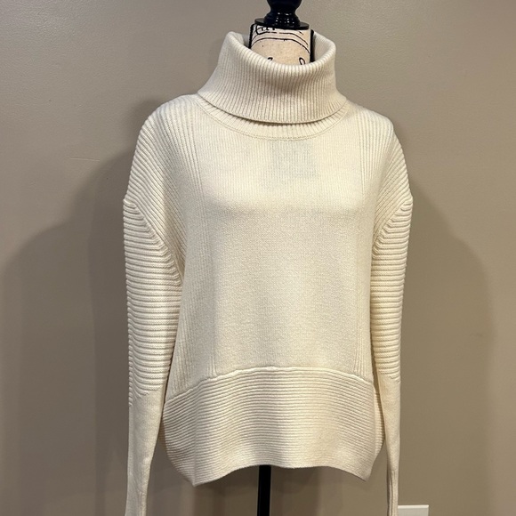 LAUREN Ralph Lauren Wool Blend Turtleneck Sweater - Picture 8 of 13
